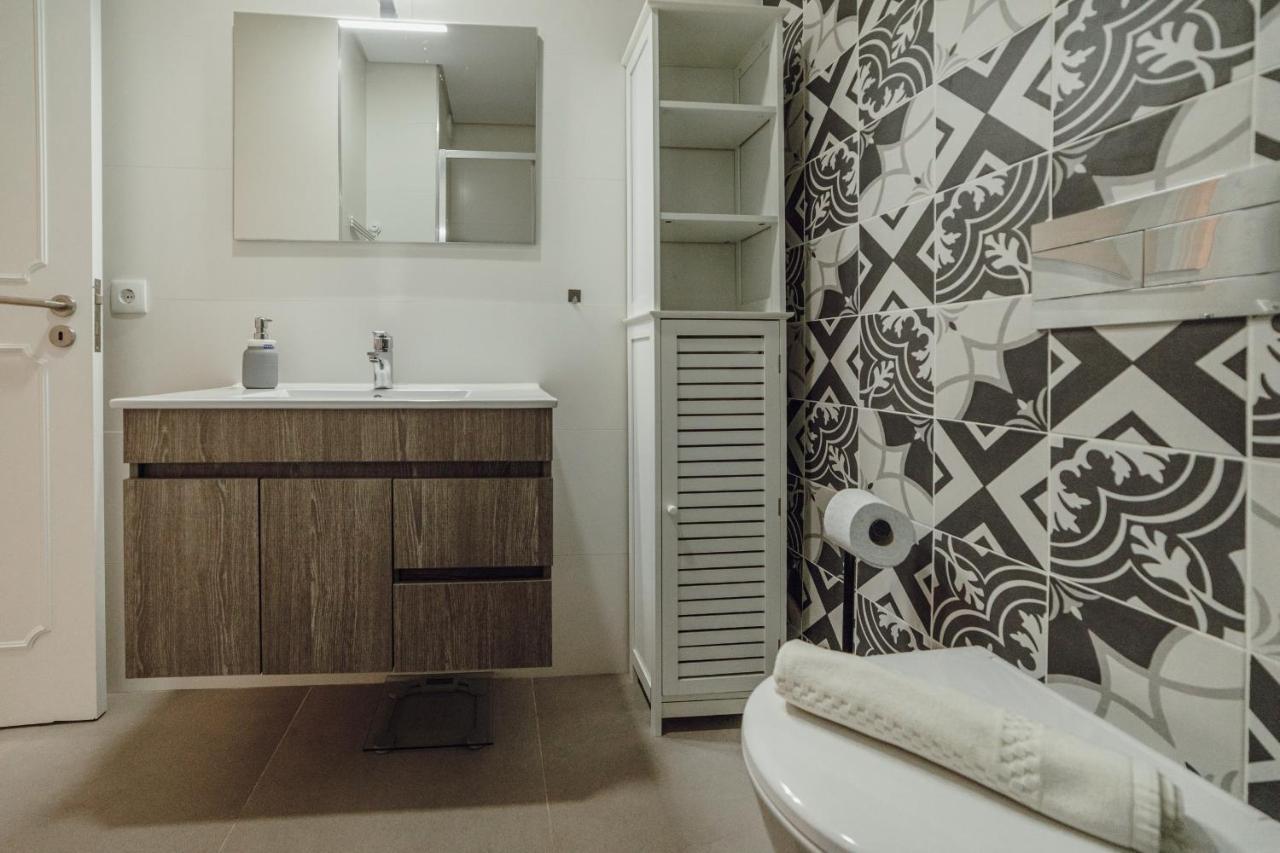 Gaia Terrace With Elevator By Vacationy Apartment Porto Bagian luar foto